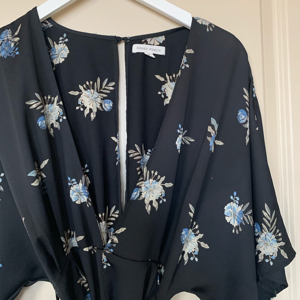 Romper - Picture 2 of 3